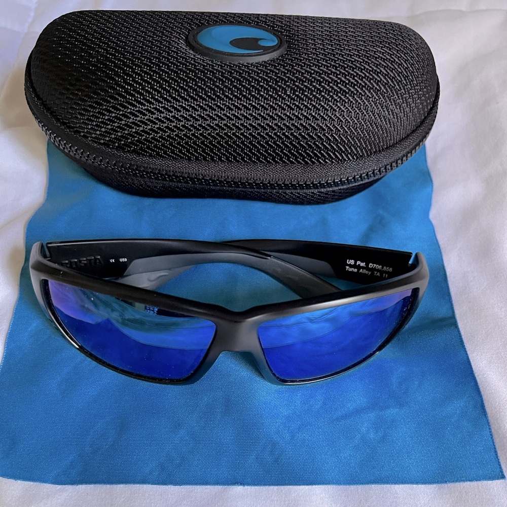 Costa Del Mar Sunglasses